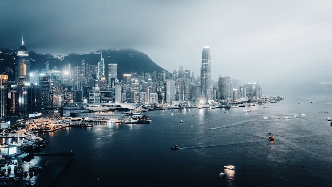 捧红很多明星，著作名垂青史，琼瑶用最琼瑶的方法与年代离别
